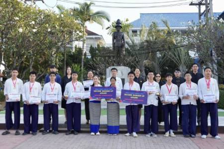 โรงเรียนจักรคำคณาทร จังหวัดลำพูน  ขอแสดงความยินดีกับนักเรียนที่ได้รับรางวัลในการแข่งขันหุ่นยนต์นานาชาติ WRC 2025 (WORLD ROBOT CONTEST 2025) ระหว่างวันที่ 3-6 ตุลาคม 2568 ณ ศูนย์การค้าเซียร์ รังสิต อำเภอลำลูกกา จังหวัดปทุมธานี  โดยผลการเข้าร่วมแข่งขัน